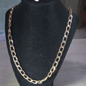 🌹#80 Paparazzi Gold Curb Chain Necklace